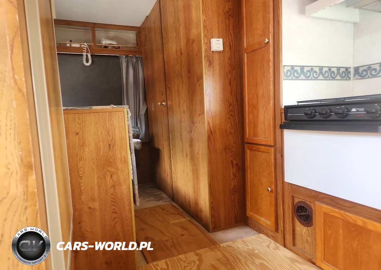 2000 Kodiak Camper VIN:4PXT12128Y1017024 - 8