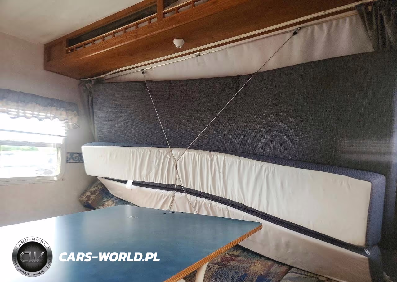 2000 Kodiak Camper VIN:4PXT12128Y1017024 - 9
