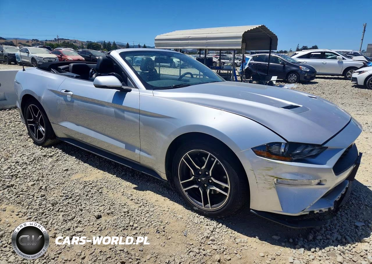 2018 Ford Mustang VIN:1FATP8UH1J5155089 - 4