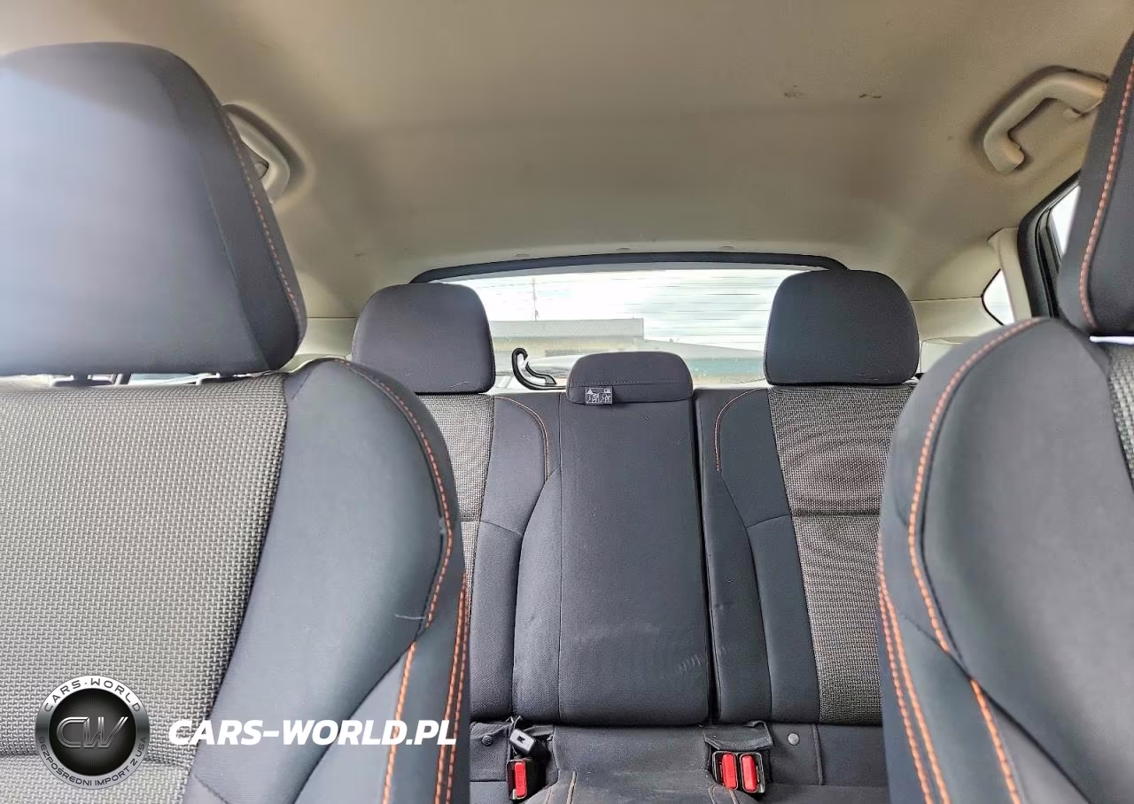 2018 Subaru Crosstrek Premium VIN:JF2GTABC2JH312389 - 10