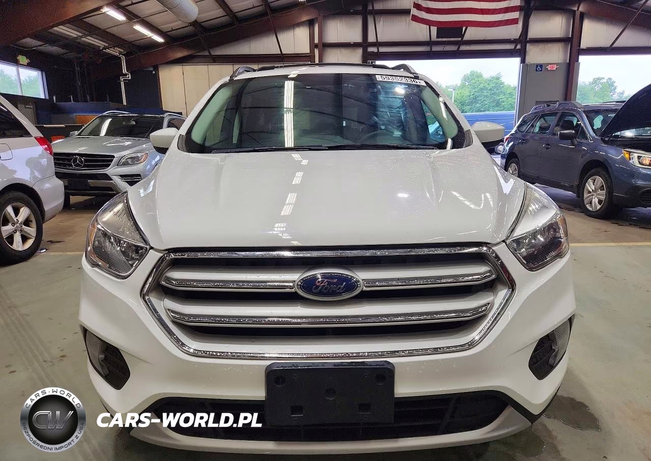 2018 Ford Escape Se VIN:1FMCU9GD7JUB18356 - 5