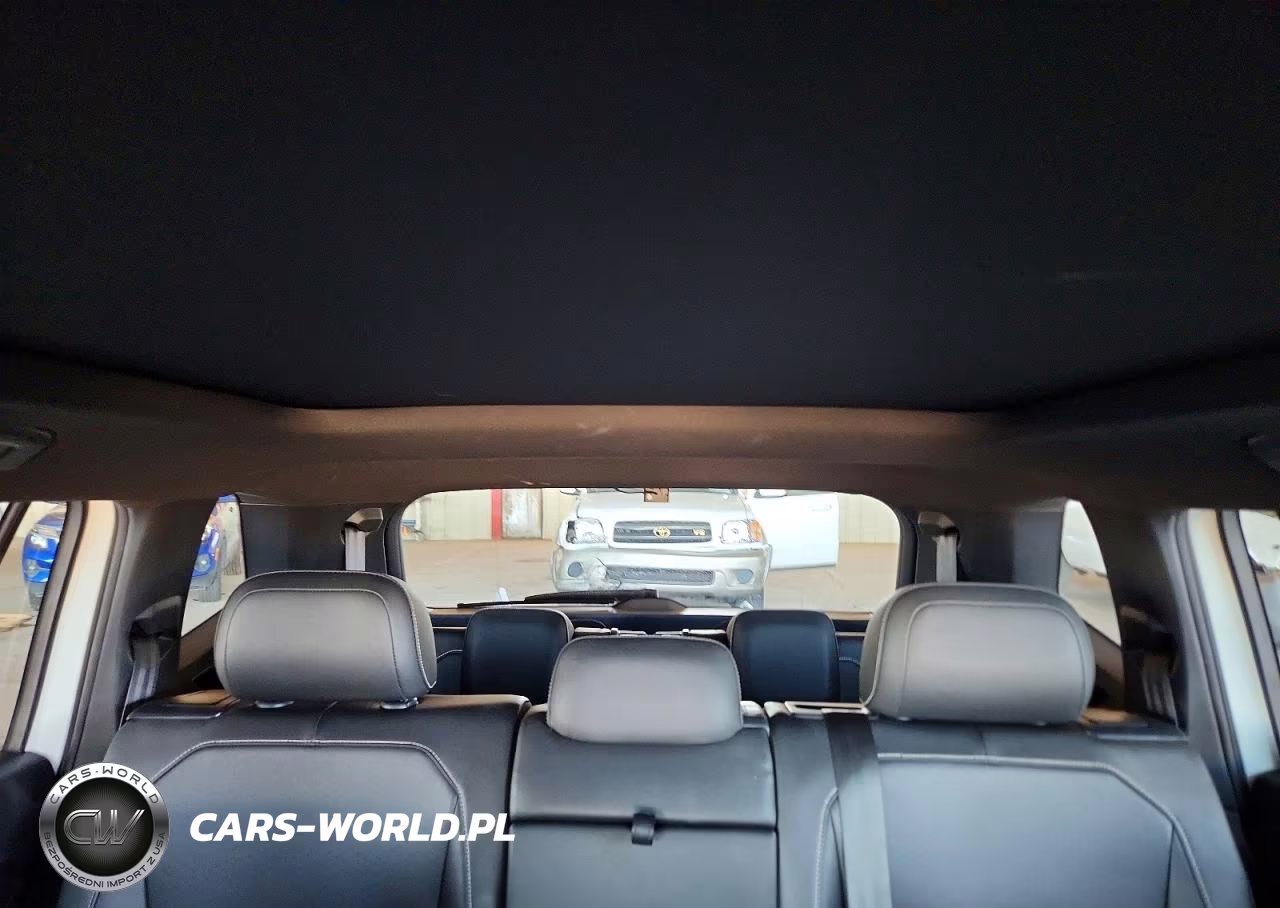 2023 Volkswagen Tiguan Se R-Line Black VIN:3VVCB7AX1PM011853 - 10