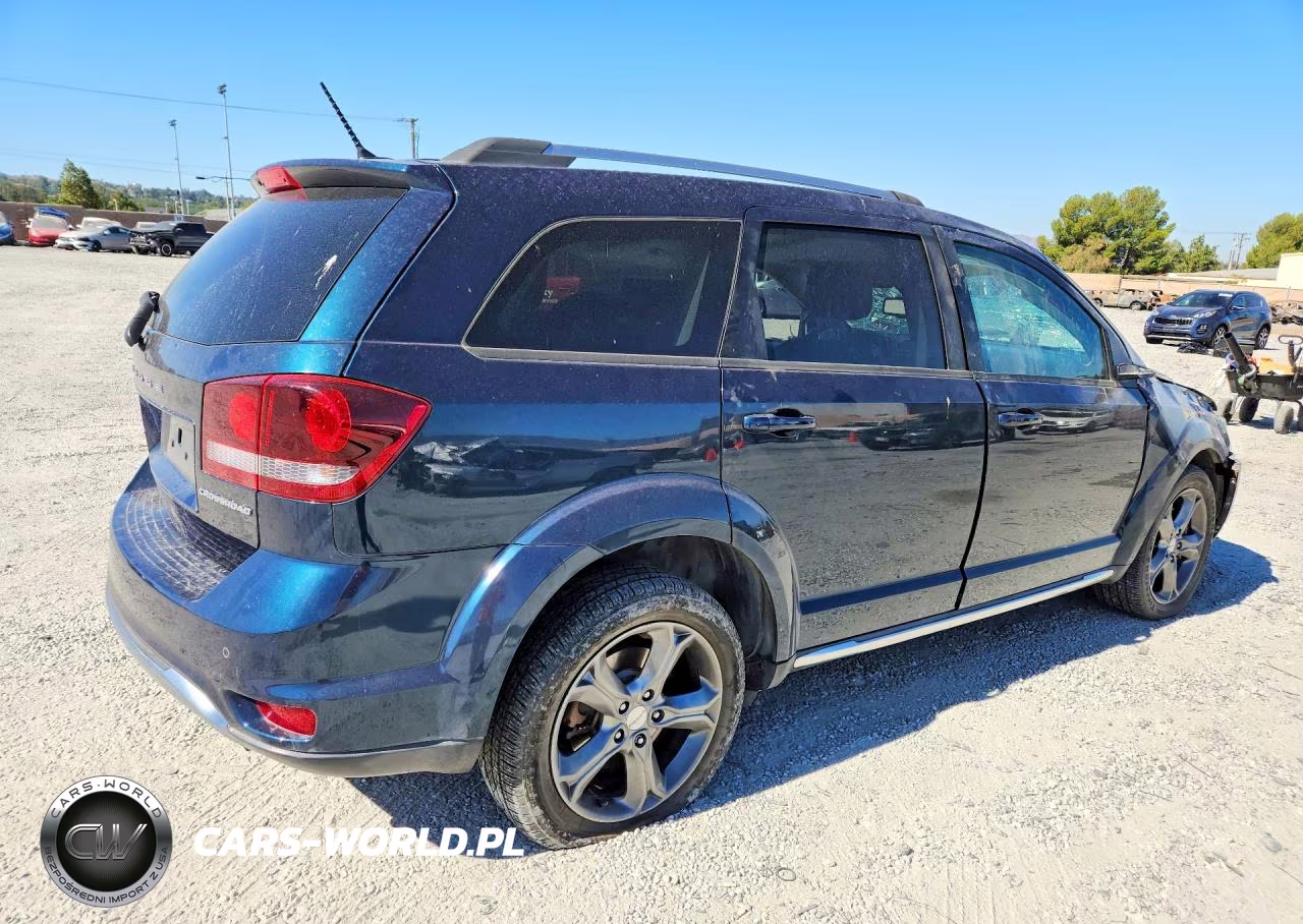 2015 Dodge Journey Crossroad VIN:3C4PDCGB2FT752841 - 3
