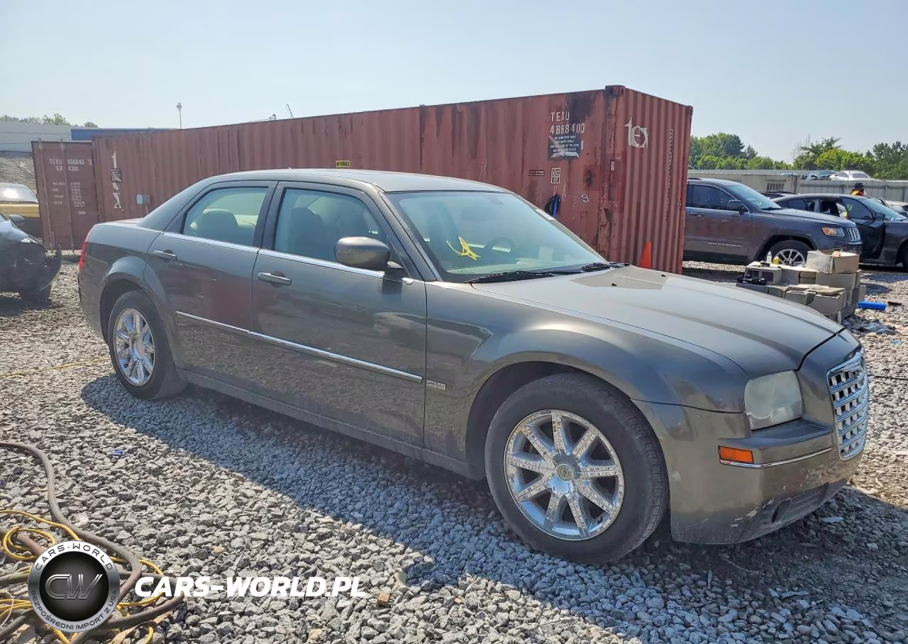 2008 Chrysler 300 Touring VIN:2C3LA53G88H223012 - 4