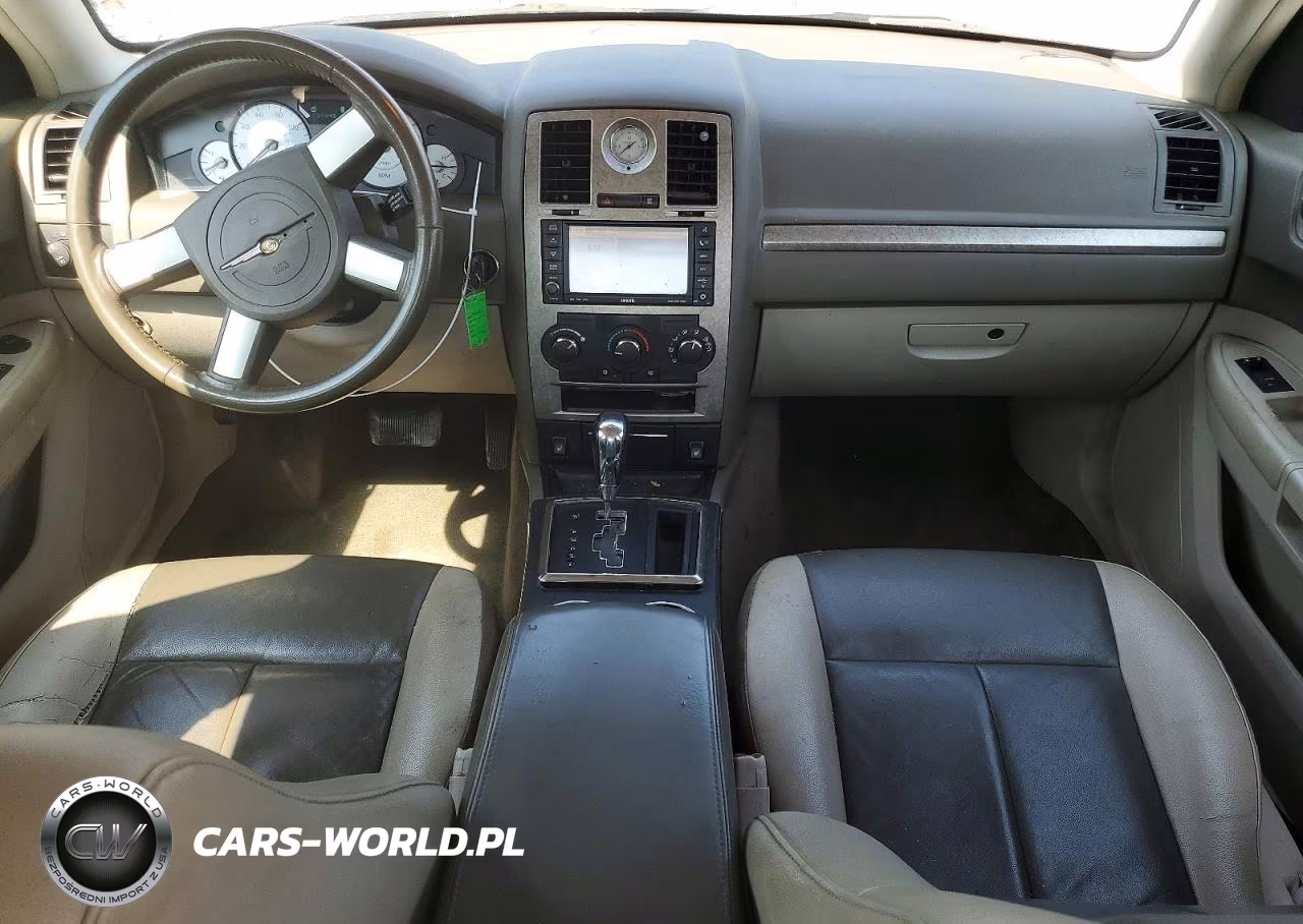 2008 Chrysler 300 Touring VIN:2C3LA53G88H223012 - 8
