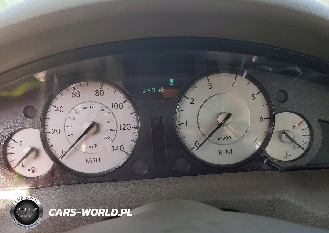 2008 Chrysler 300 Touring VIN:2C3LA53G88H223012 - 9
