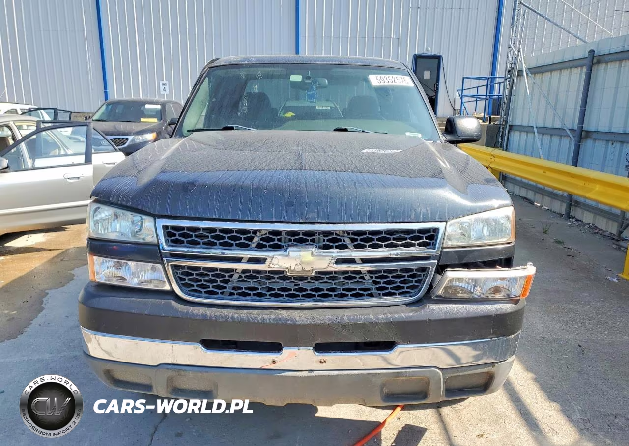 2005 Chevrolet Silverado C2500 Heavy Duty VIN:1GCHC23245F865108 - 5