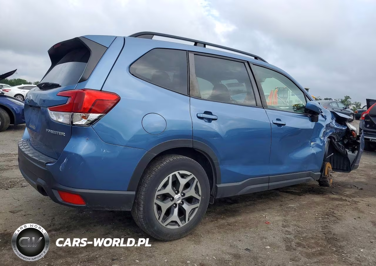 2021 Subaru Forester Premium VIN:JF2SKAFC2MH435394 - 3