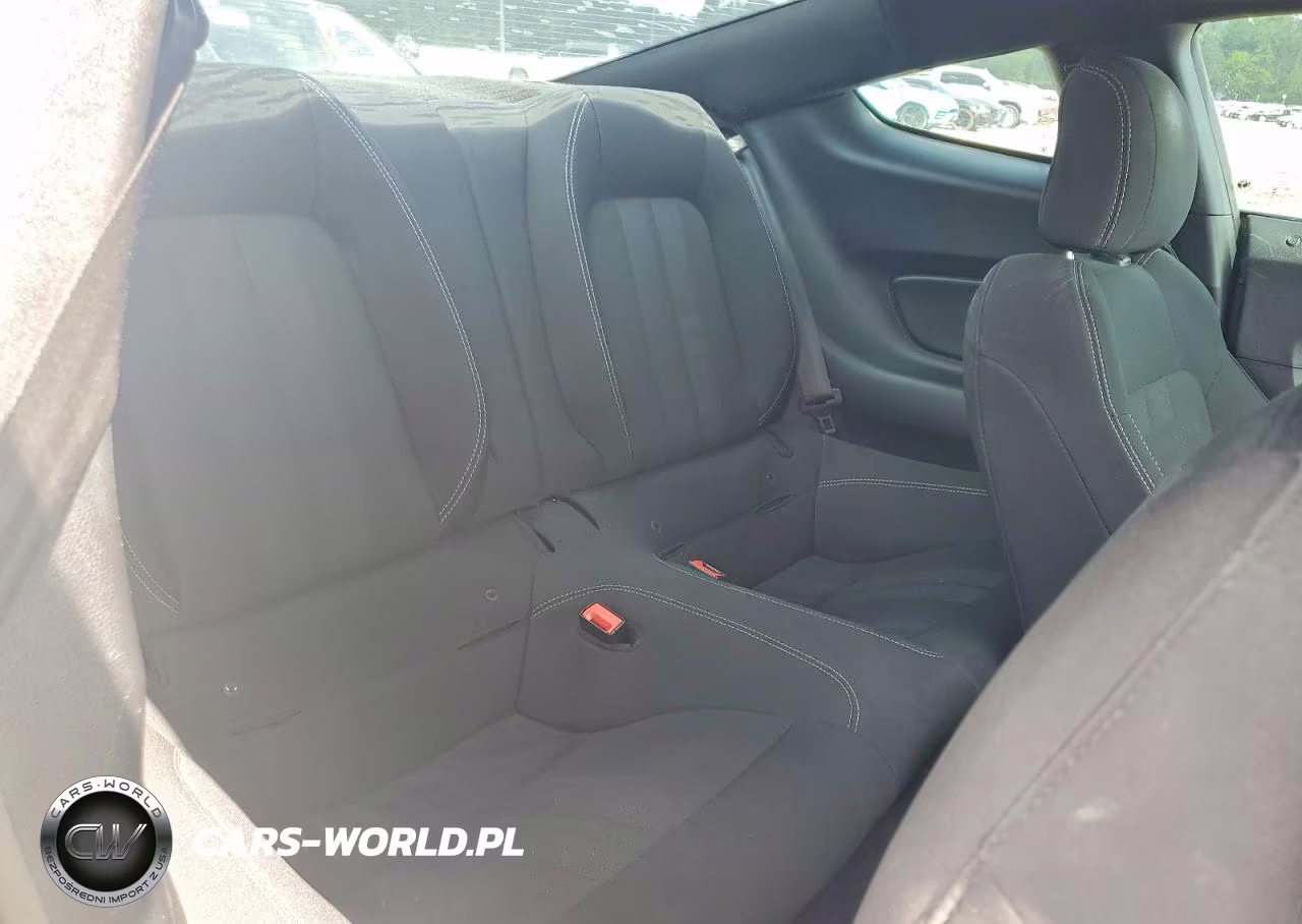 2019 Ford Mustang VIN:1FA6P8TH1K5142925 - 10