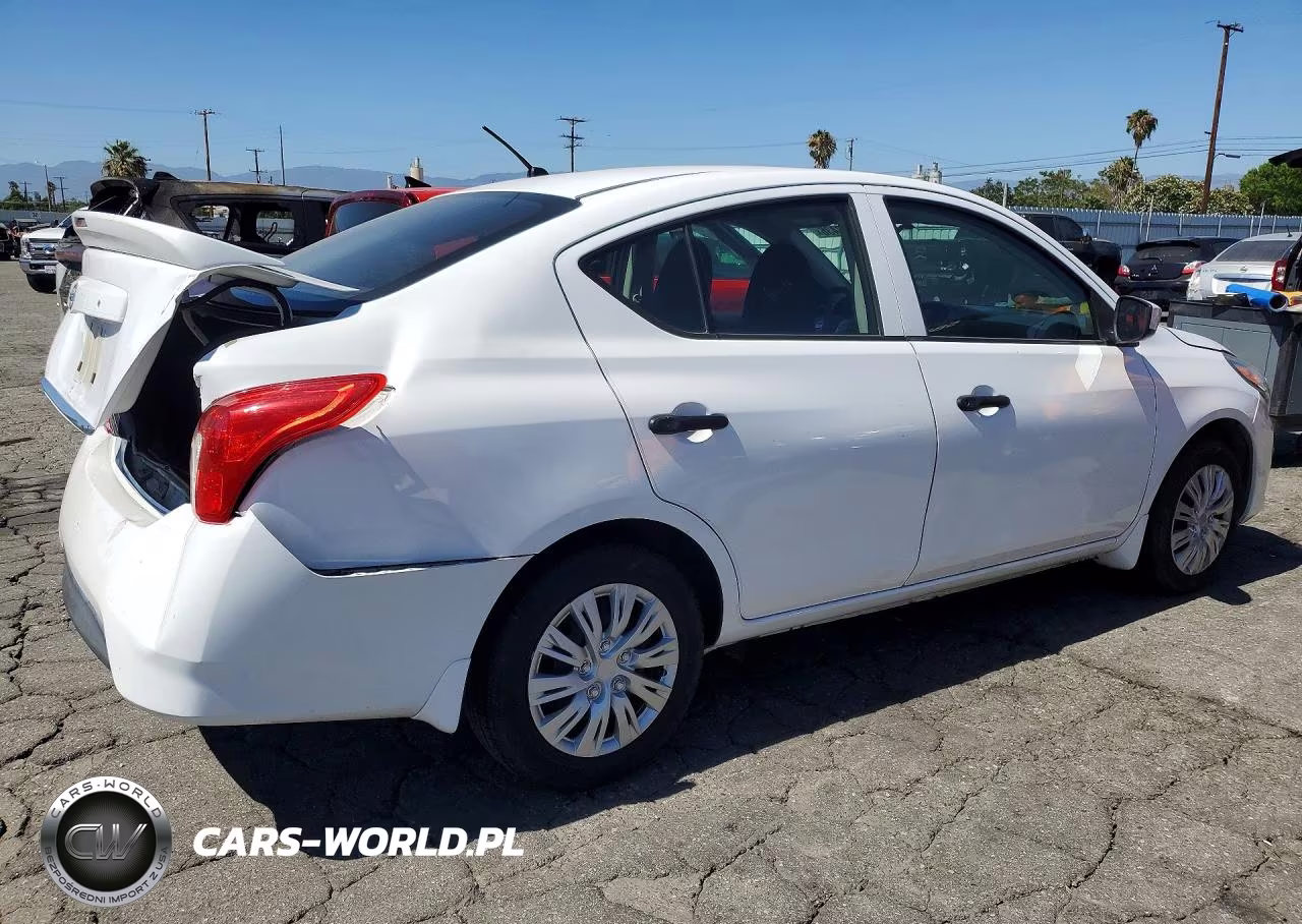 2017 Nissan Versa 1.6 S Plus VIN:3N1CN7AP0HL852532 - 3