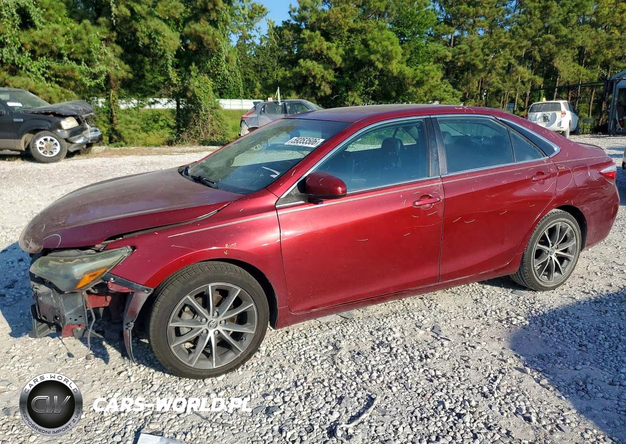 2015 Toyota Camry Xse