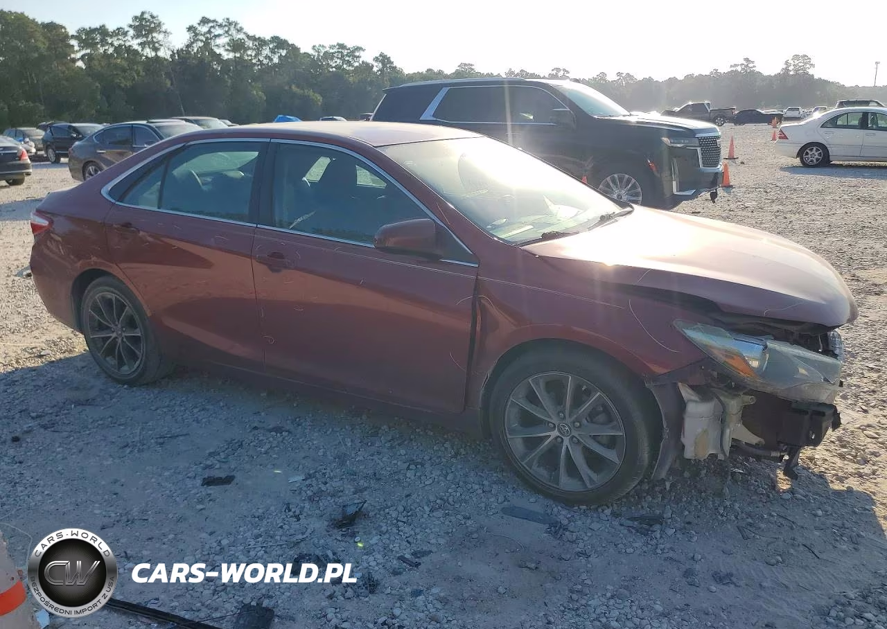 2015 Toyota Camry Xse VIN:4T1BF1FK3FU907456 - 4