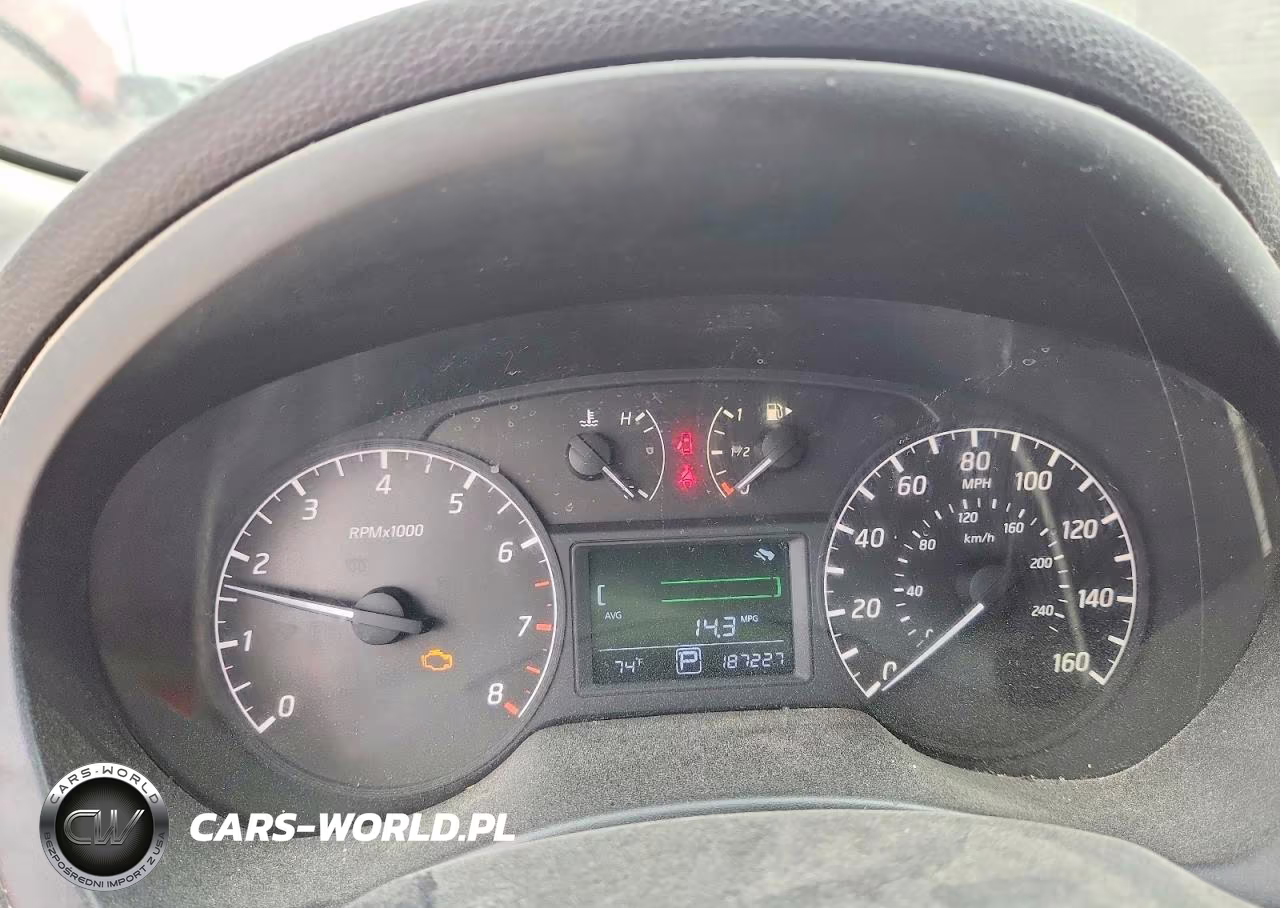 2015 Nissan Sentra S VIN:3N1AB7AP5FY327238 - 9