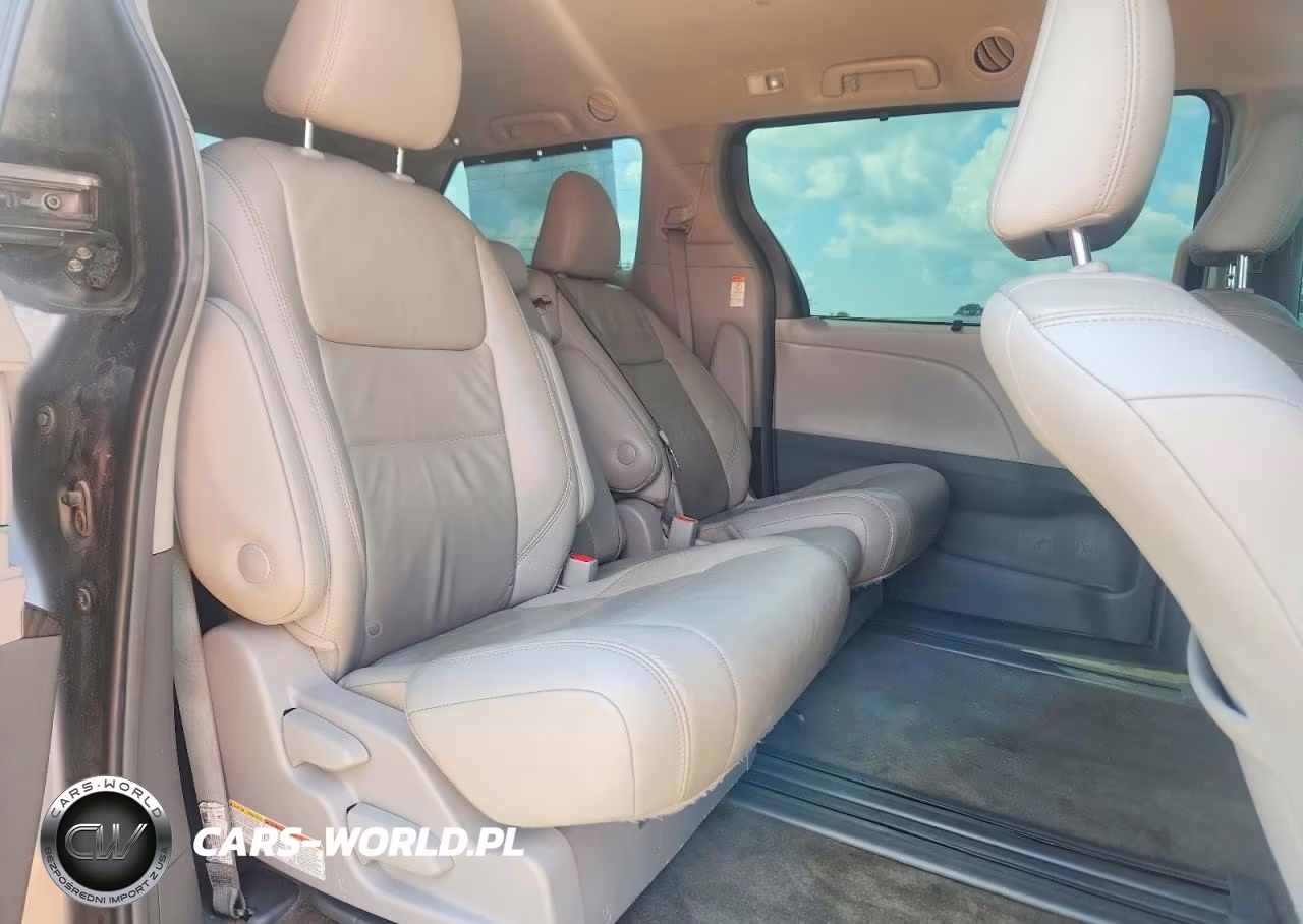 2018 Toyota Sienna Xle 8-Passenger VIN:5TDYZ3DCXJS925169 - 11