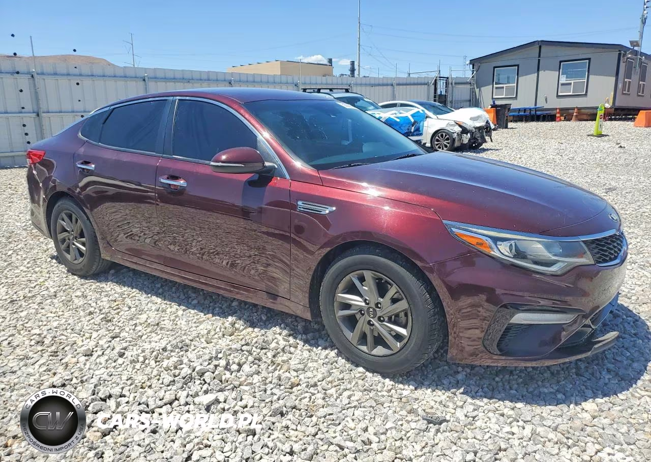 2019 Kia Optima Lx VIN:5XXGT4L31KG360124 - 4