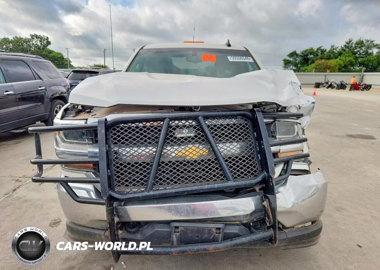 2018 Chevrolet Silverado K1500 VIN:1GCVKNEC6JZ132807 - 5