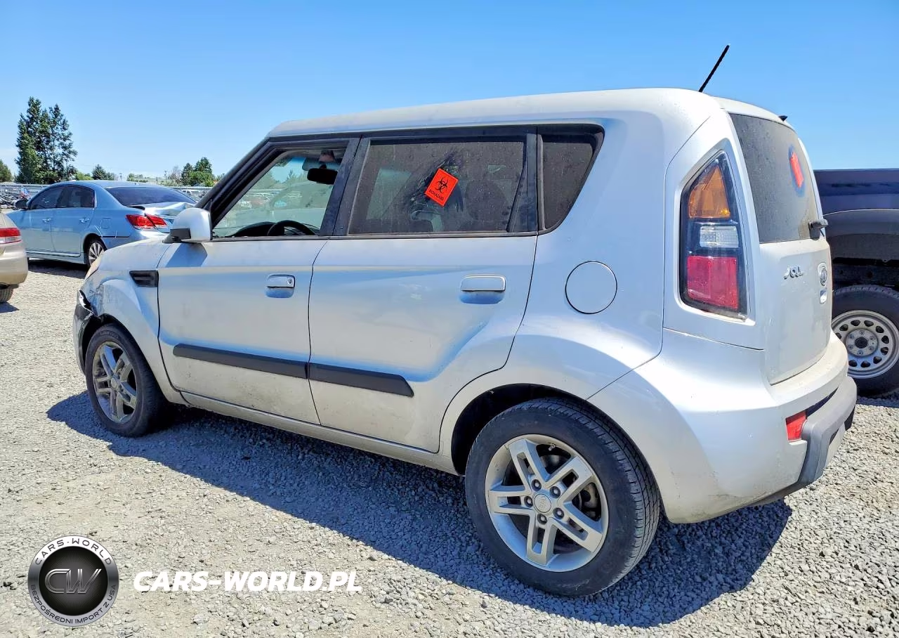 2011 Kia Soul VIN:KNDJT2A22A7068588 - 2
