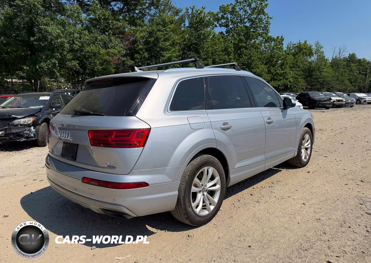 2018 Audi Q7 Premium Plus VIN:WA1LAAF74JD004268 - 4