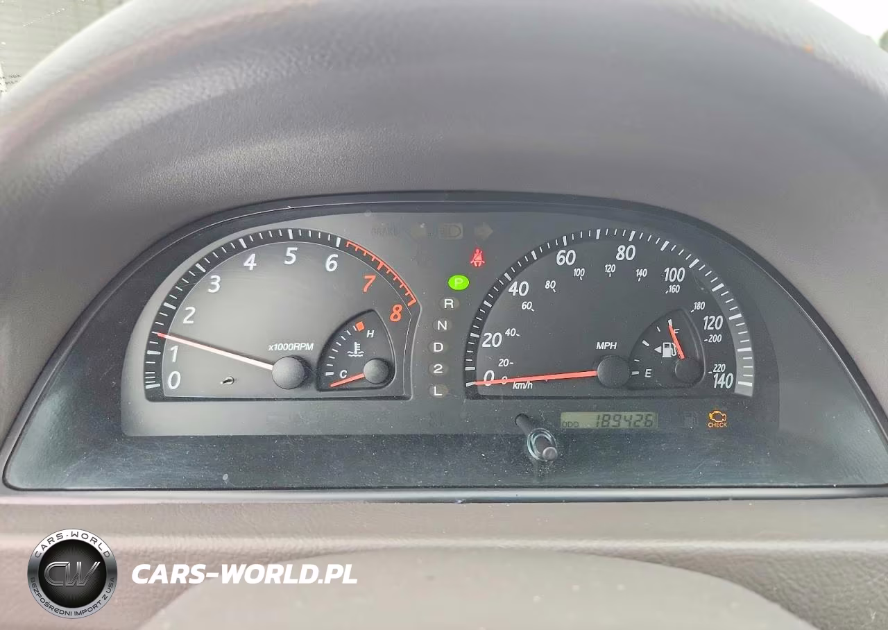 2003 Toyota Camry Le VIN:JTDBE32K330242246 - 9