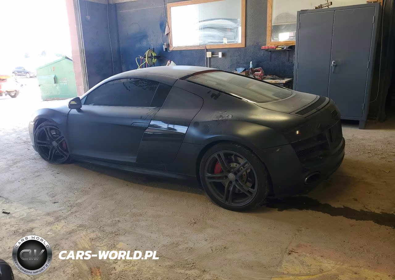 2012 Audi R8 5.2 Quattro VIN:WUAENAFG3CN002501 - 2