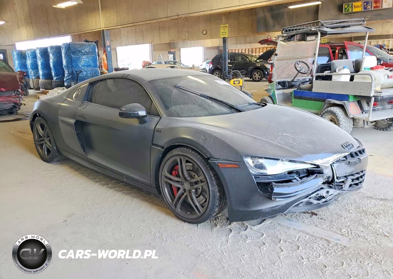 2012 Audi R8 5.2 Quattro VIN:WUAENAFG3CN002501 - 4