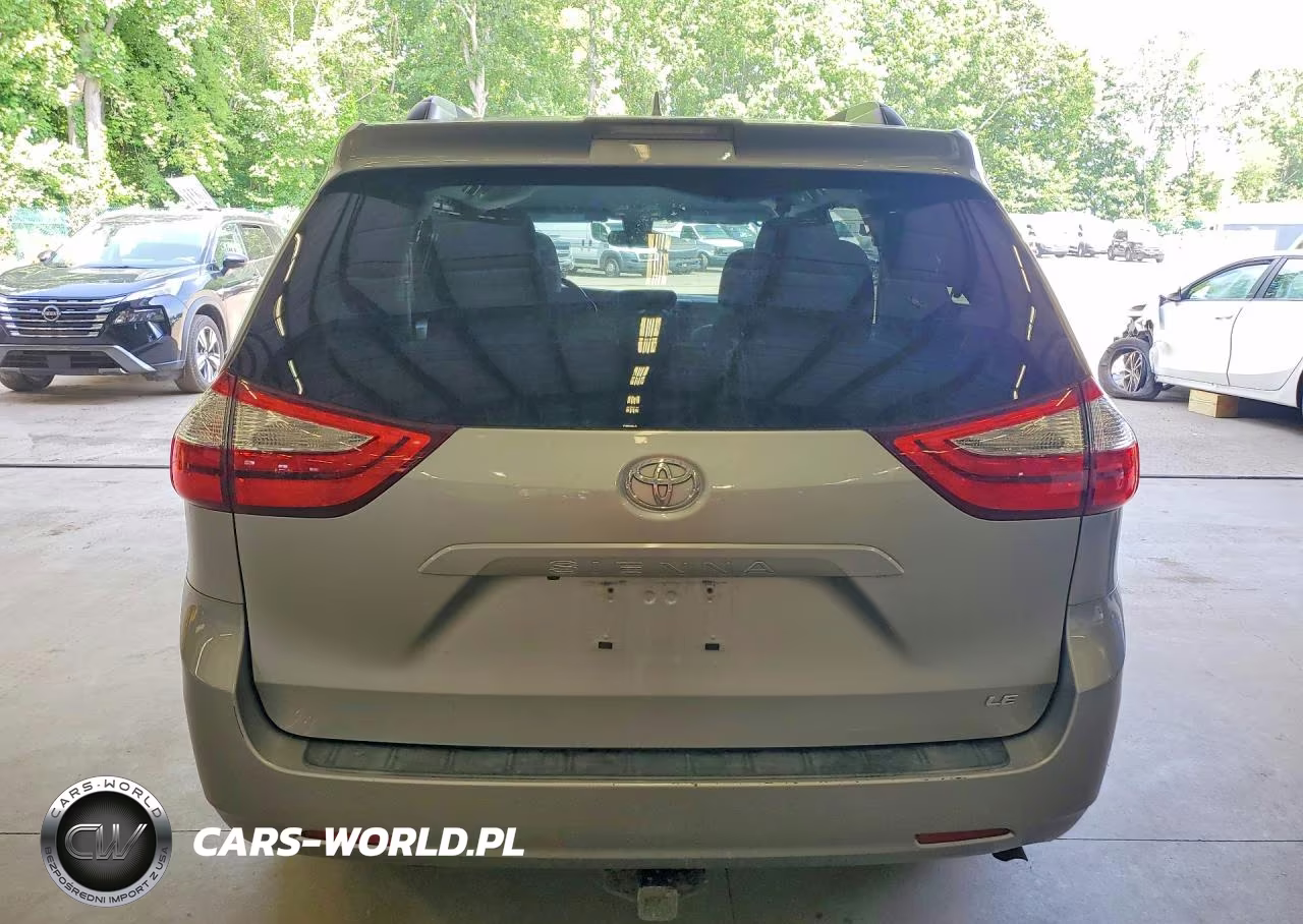 2018 Toyota Sienna Le VIN:5TDKZ3DCXJS921127 - 6