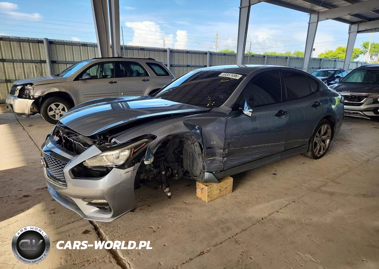 2017 Infiniti Q70 3.7 – zdjęcie 1 z 12