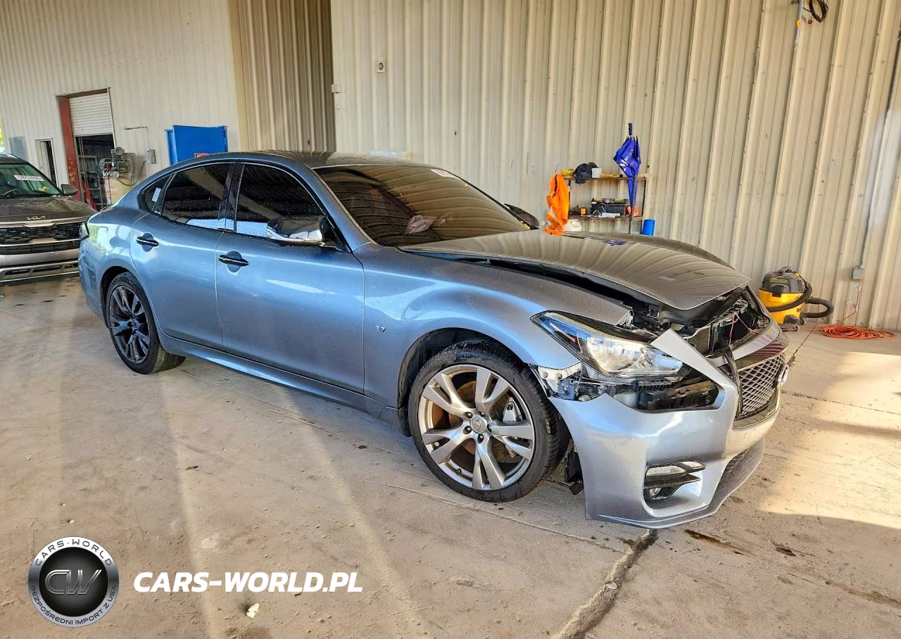 2017 Infiniti Q70 3.7 VIN:JN1BY1AP7HM740638 - 4