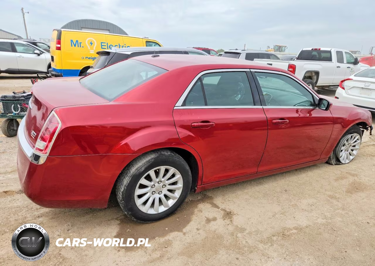 2012 Chrysler 300 VIN:2C3CCAAG7CH193063 - 3