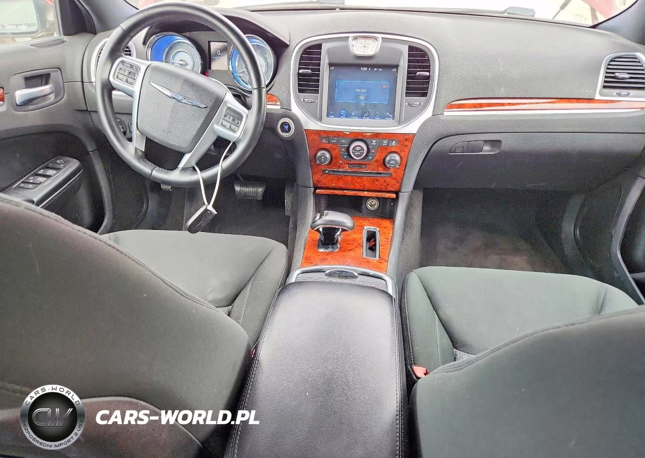 2012 Chrysler 300 VIN:2C3CCAAG7CH193063 - 8