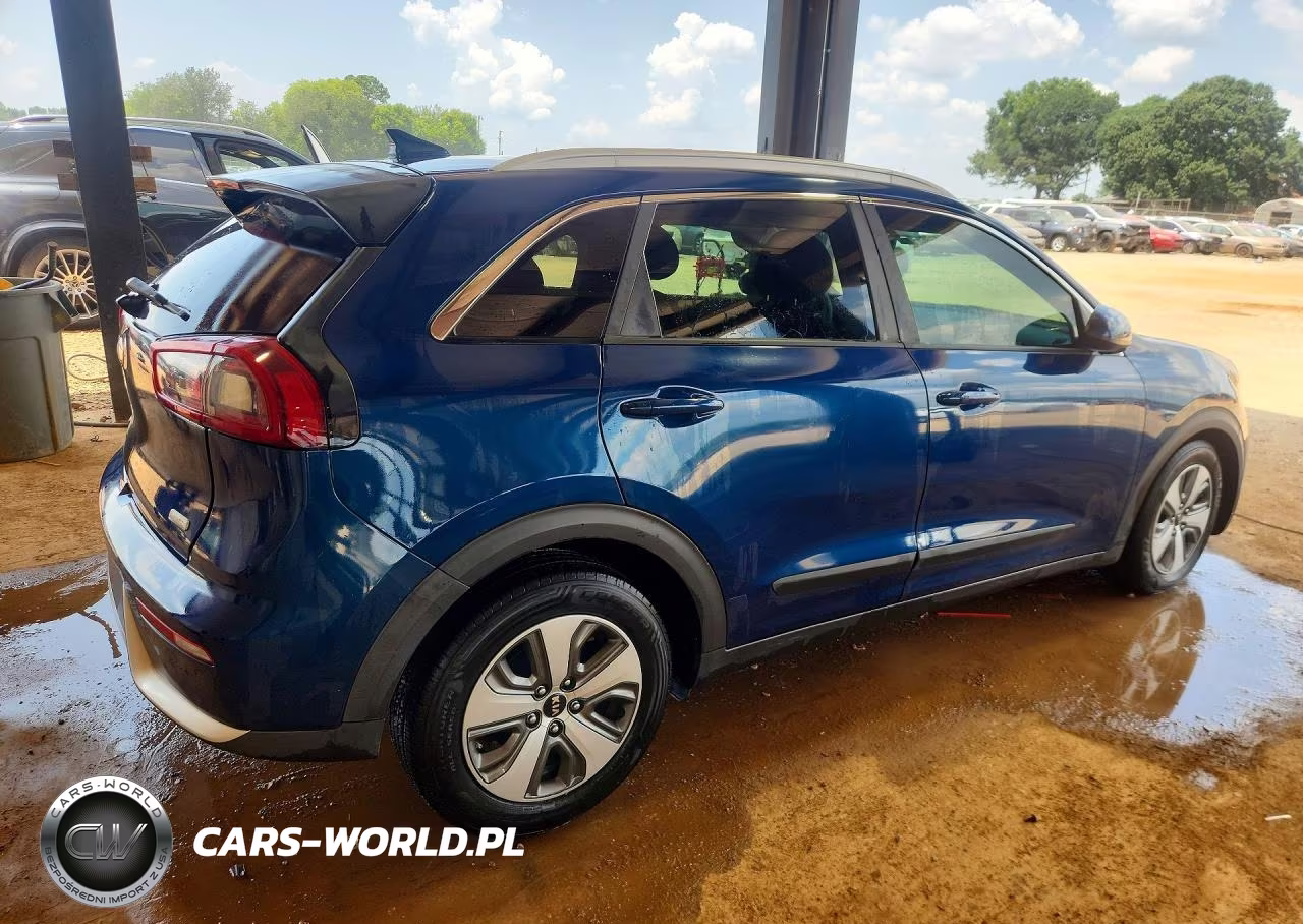 2019 Kia Niro Lx VIN:KNDCB3LC3K5260266 - 3