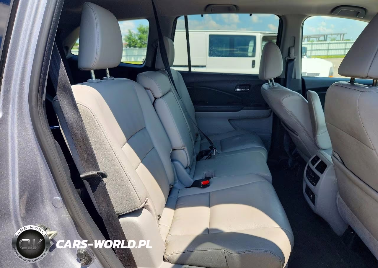 2020 Honda Pilot Touring VIN:5FNYF6H97LB029380 - 11