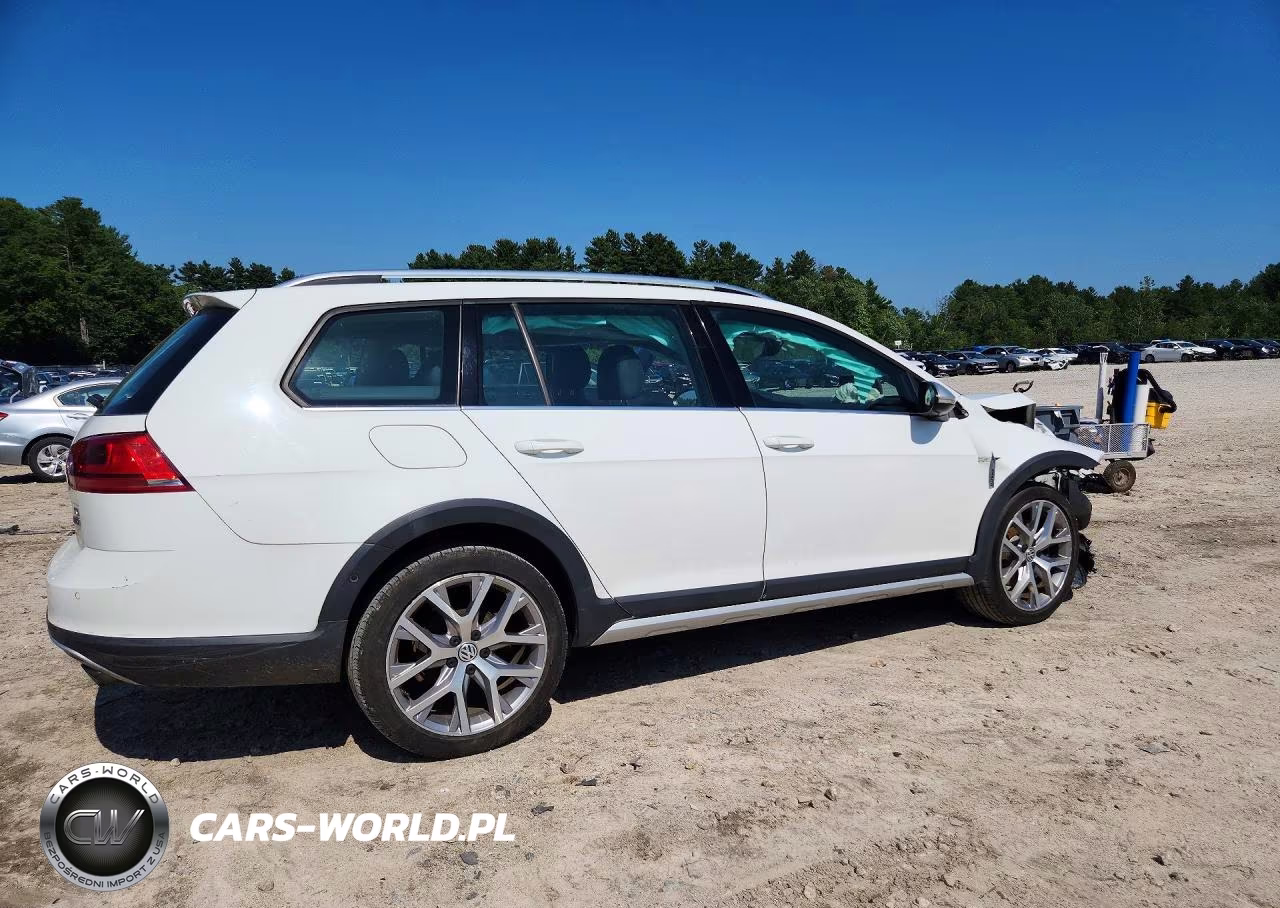 2017 Volkswagen Golf Alltrack S VIN:3VWH17AU9HM503381 - 3