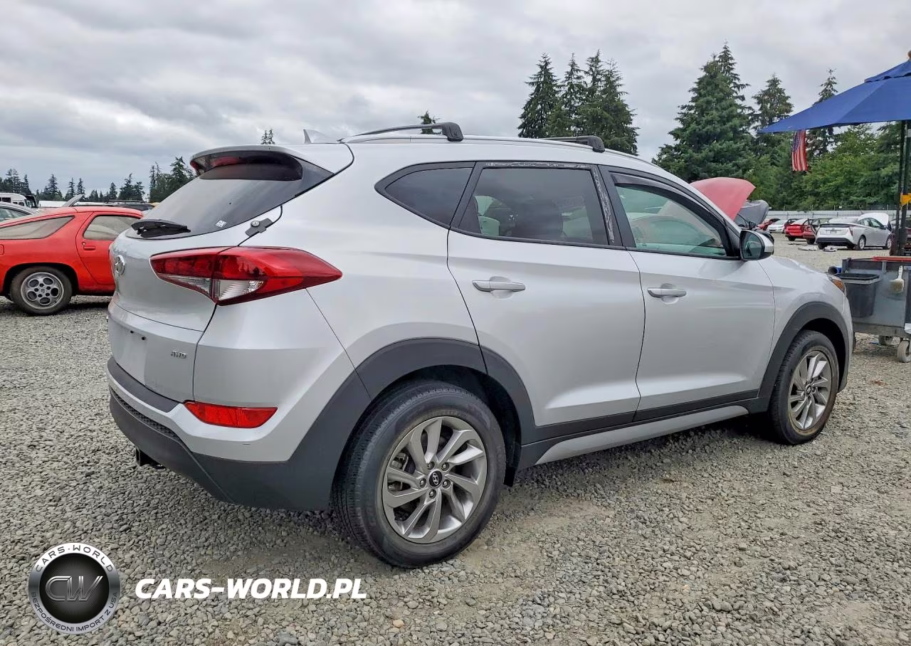 2018 Hyundai Tucson Sel VIN:KM8J3CA45JU773311 - 3