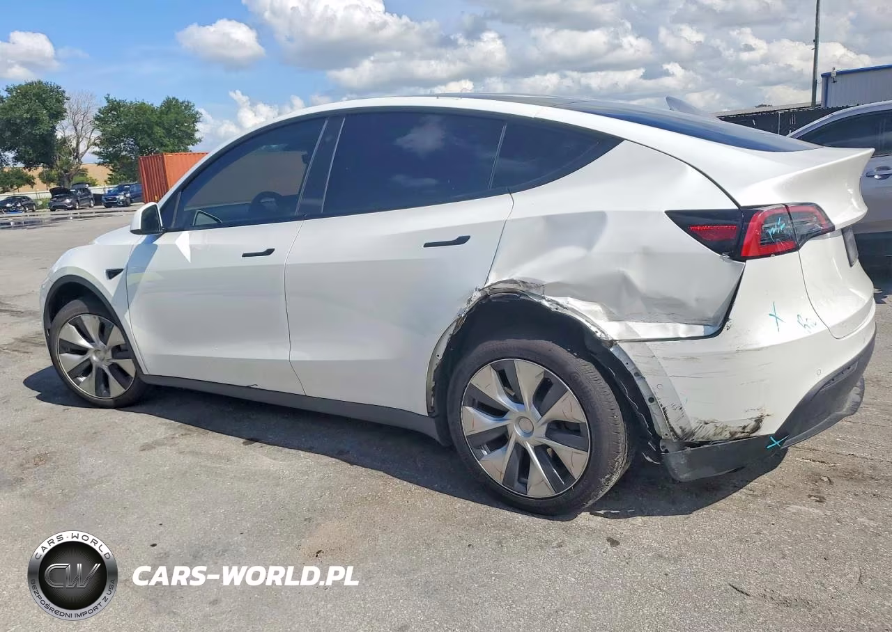 2021 Tesla Model Y VIN:5YJYGDEE1MF306898 - 2