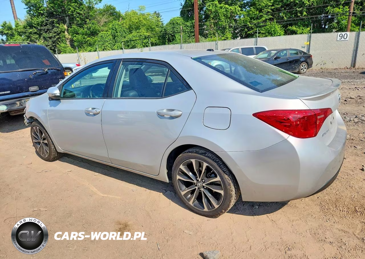 2019 Toyota Corolla Se VIN:2T1BURHE5KC130057 - 2