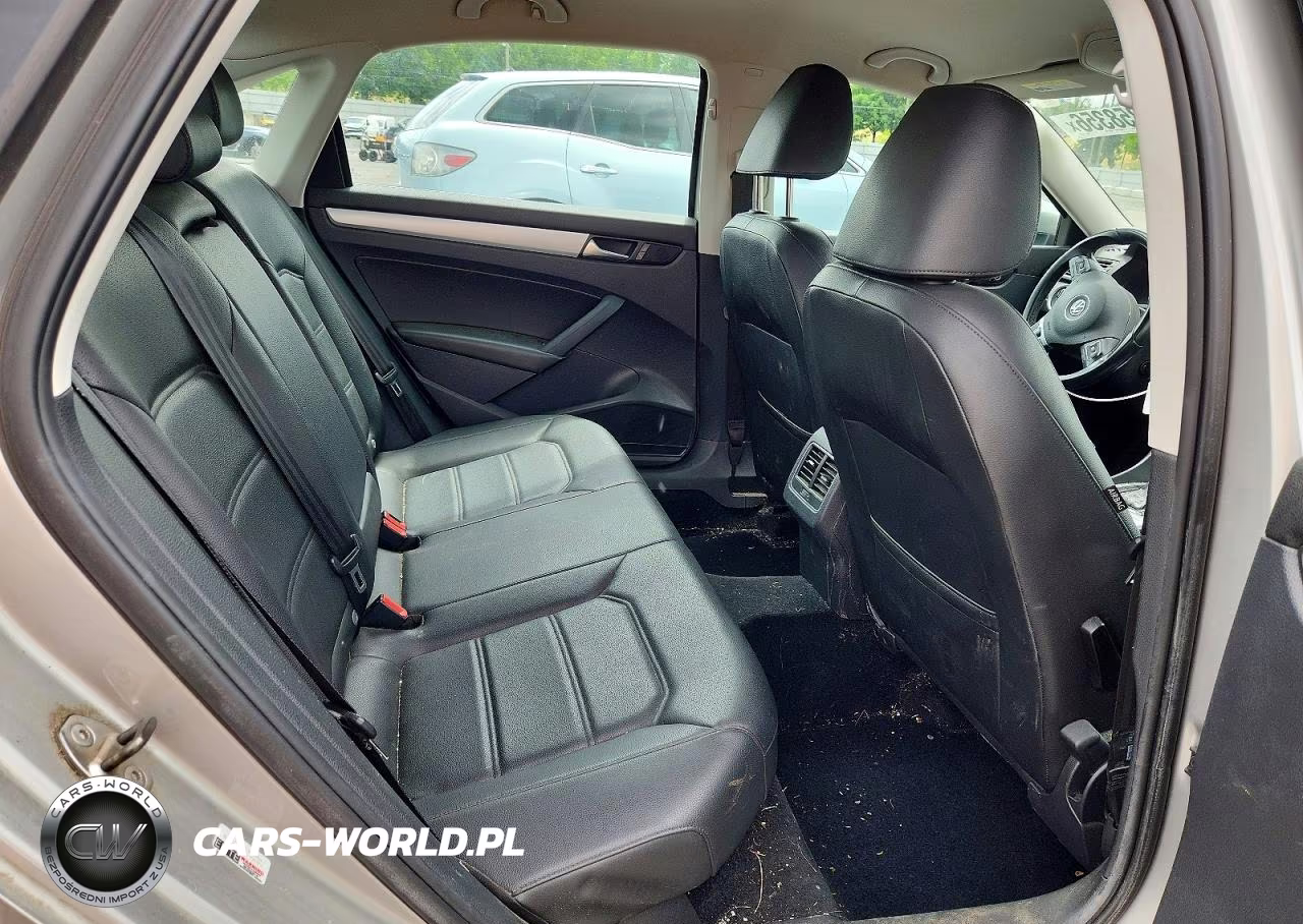 2013 Volkswagen Passat Se VIN:1VWBP7A34DC018797 - 10