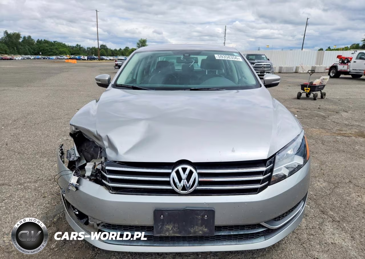 2013 Volkswagen Passat Se VIN:1VWBP7A34DC018797 - 5