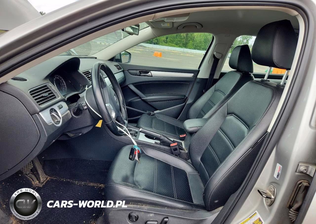 2013 Volkswagen Passat Se VIN:1VWBP7A34DC018797 - 7