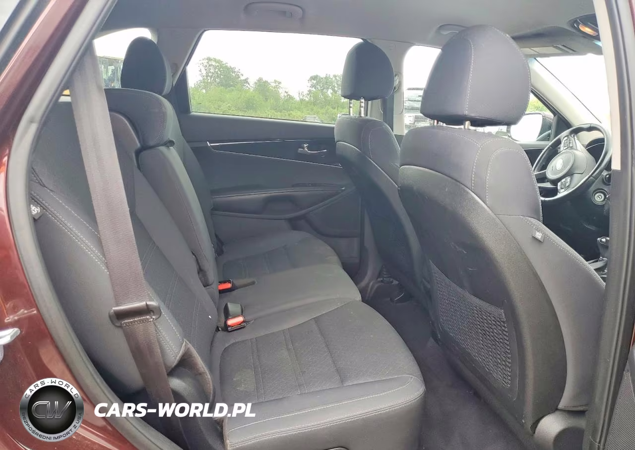 2018 Kia Sorento Lx VIN:5XYPGDA32JG357704 - 11