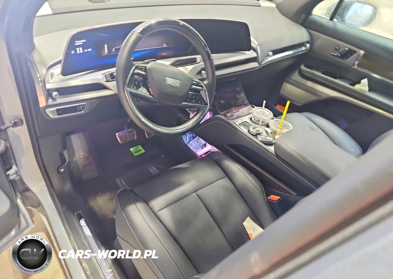 2026 Cadillac Vistiq Luxury VIN:1GYC3KML7TZ713346 - 8
