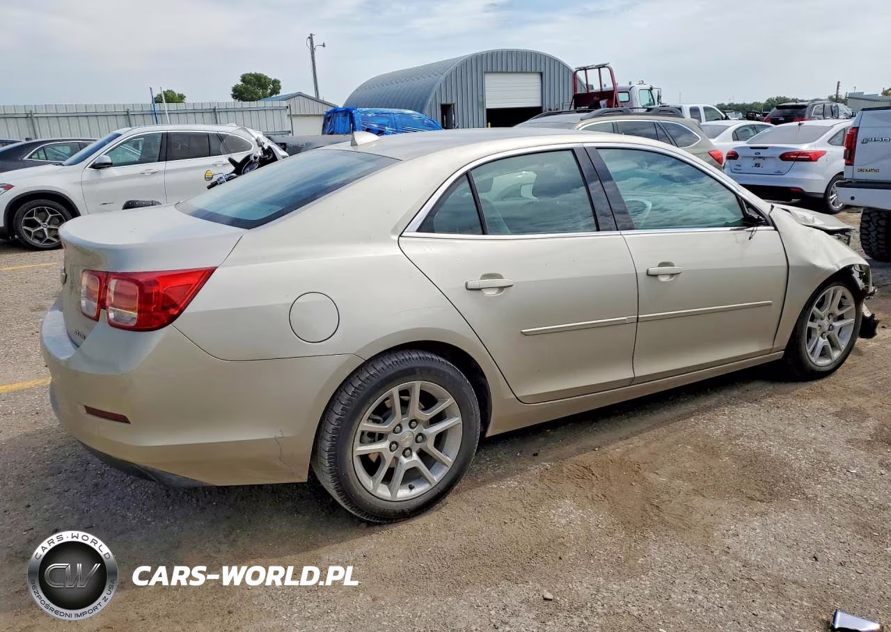 2014 Chevrolet Malibu 1Lt VIN:1G11C5SL6EF241557 - 3