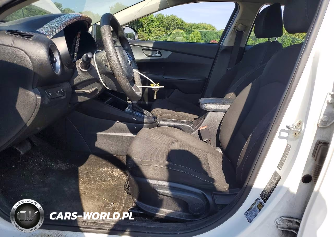 2021 Kia Forte Lxs VIN:3KPF24AD8ME334853 - 7