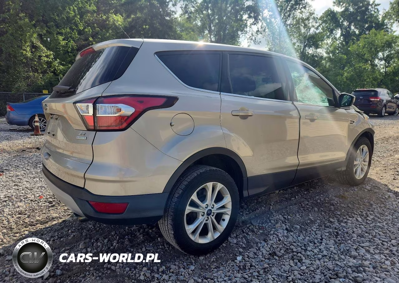 2017 Ford Escape Se VIN:1FMCU0GD7HUE03936 - 3