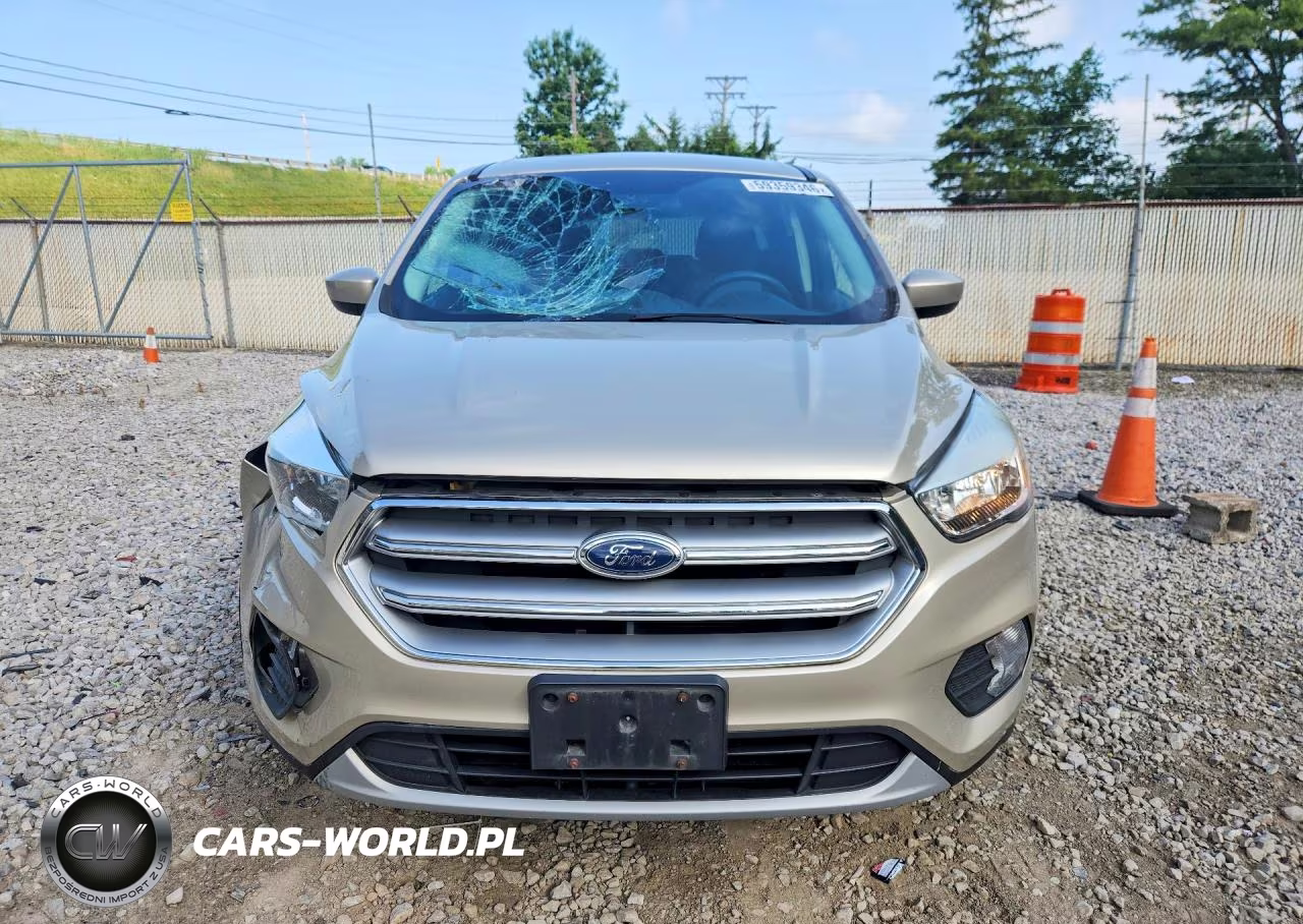 2017 Ford Escape Se VIN:1FMCU0GD7HUE03936 - 5