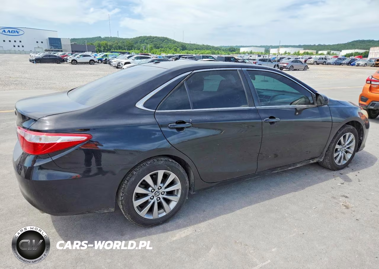 2017 Toyota Camry Xle VIN:4T1BF1FK2HU273527 - 3