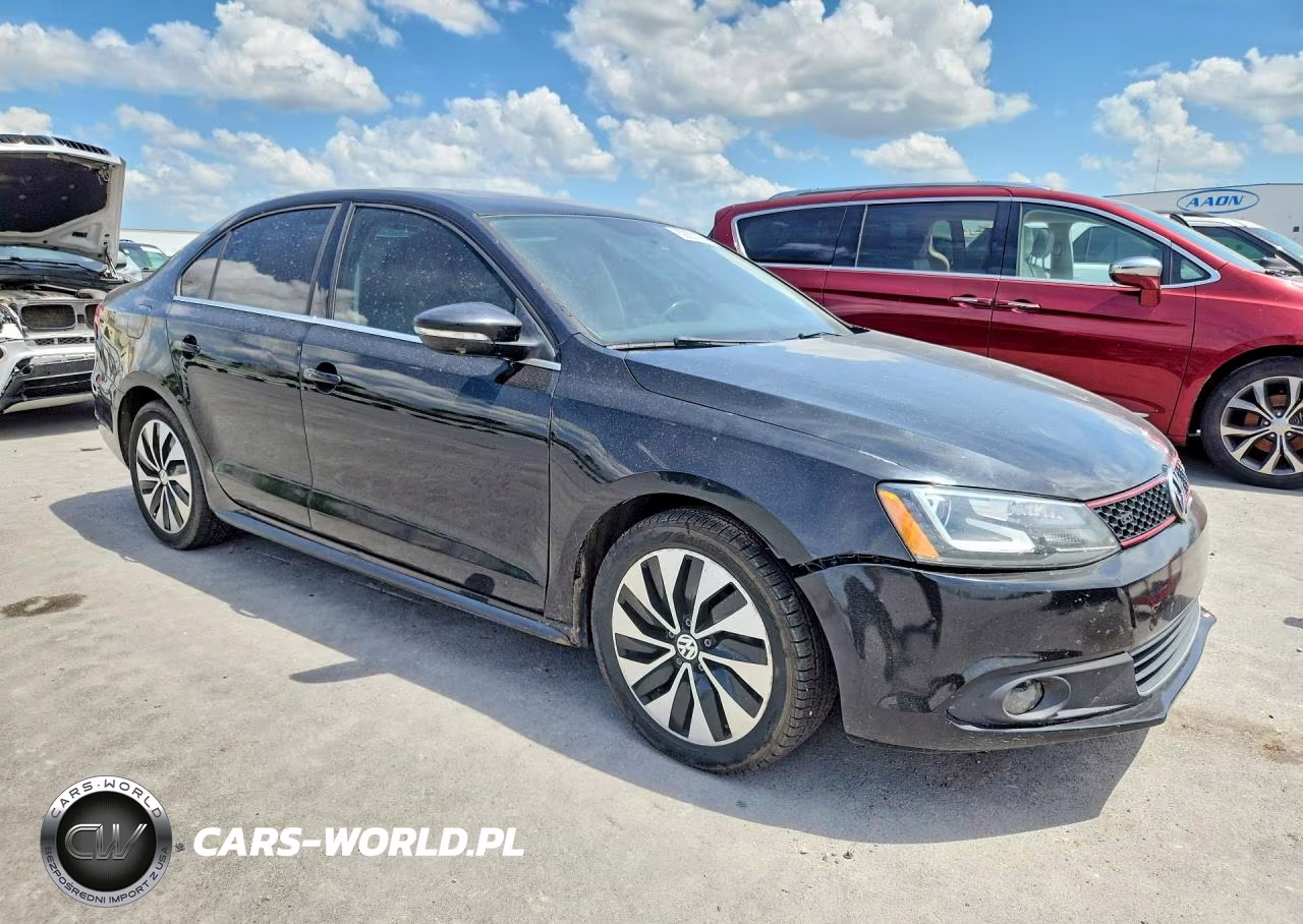 VOLKSWAGEN JETTA HYBR VIN:3VW637AJ3DM259342 - 4