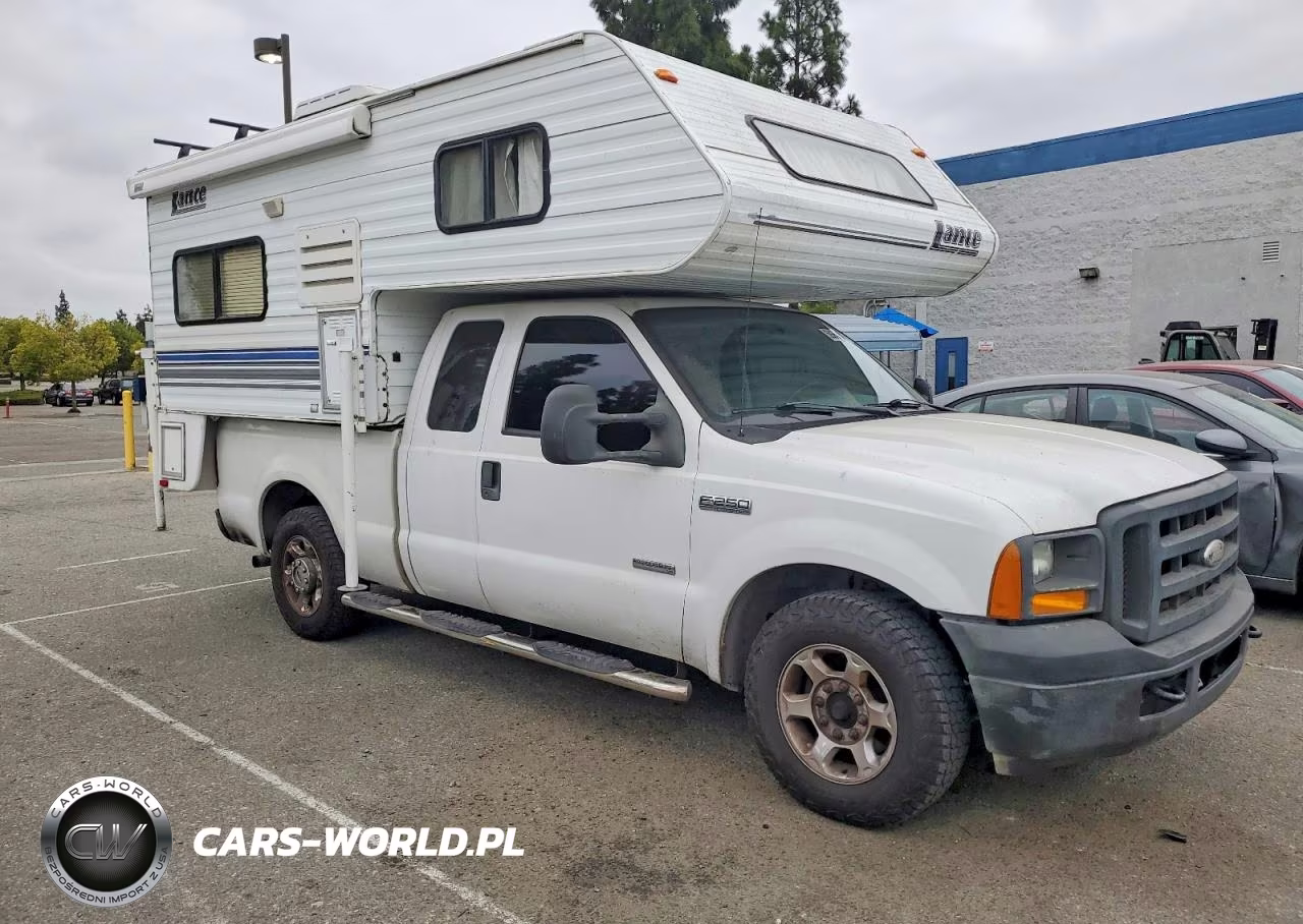 2006 Lance Rv