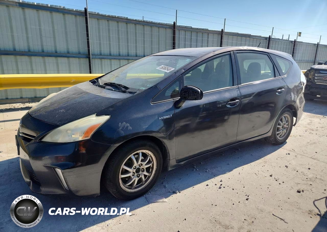 2014 Toyota Prius V Two – zdjęcie 1 z 12
