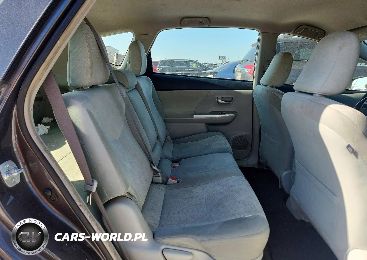 2014 Toyota Prius V Two VIN:JTDZN3EU6EJ008255 - 10